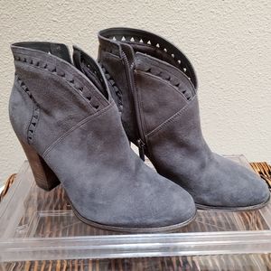 Vince Camuto Fritan Bootie - Size 6.5